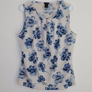 Floral print sleeveless blouse